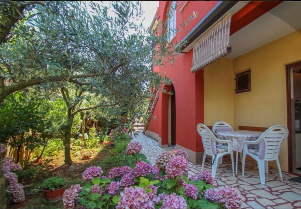 Valentina Apartment Новиград Екстериор снимка